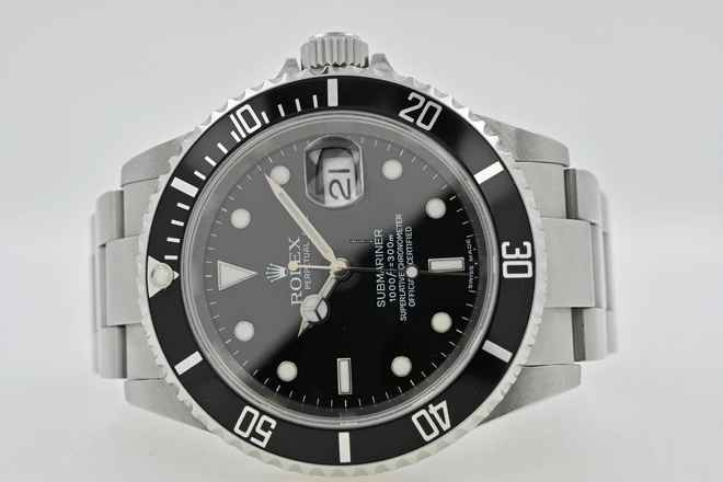  Rolex Submariner Date 16610 LC888 Full Set 