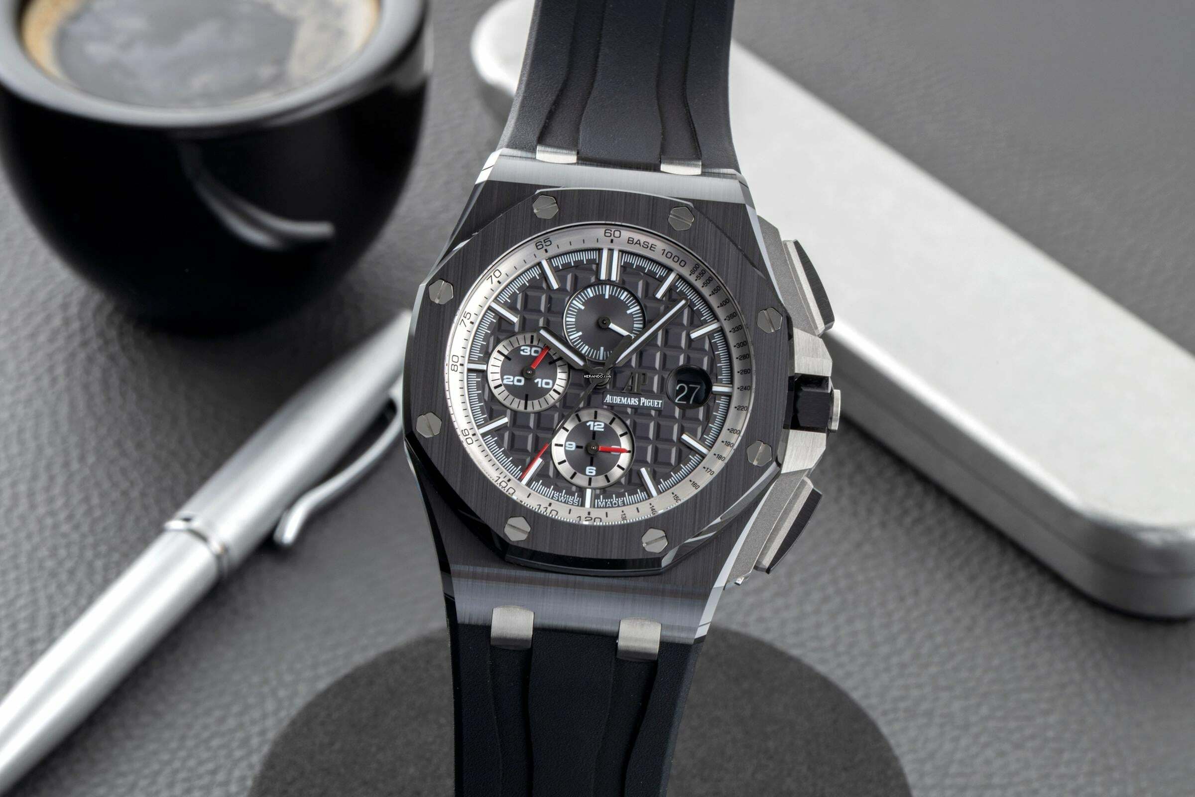  Audemars Piguet Royal Oak Offshore Chronograph Keramik / Titan Automatik Ref. 26405CE.OOA002CA.01 B&P 
