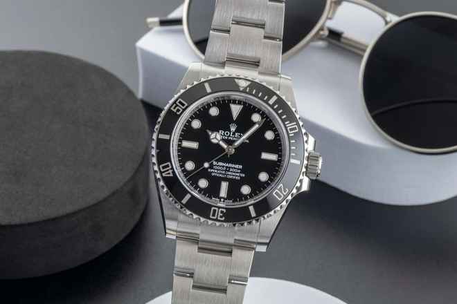  Rolex Submariner (No Date) Edelstahl Automatik Herrenuhr Ref. 124060 B&P 2023 