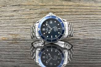Thumbnail von Omega Seamaster Diver 300 M 40th Anniversary James Bond Limited Edition Vintage B&P 2003