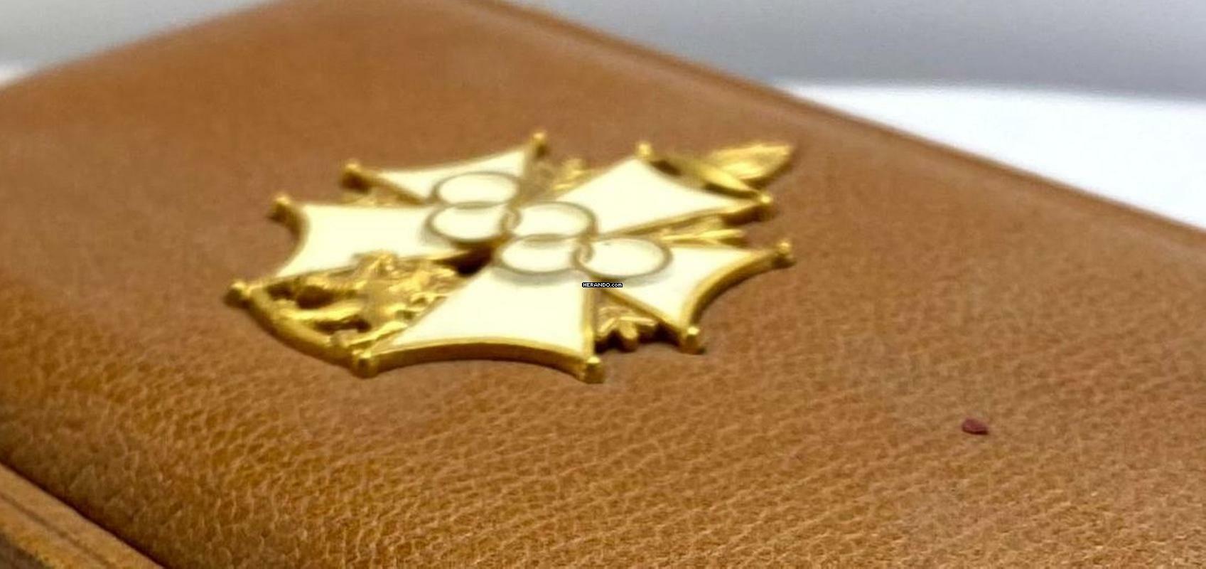 Thumbnail von Omega Classic Vintage Box Olympic Games Olympische Spiele XVI 1956 Cross of Merit