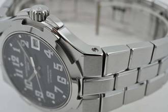 Thumbnail von Vacheron Constantin Overseas Automatik 42042/423A 37mm Black Dial Full Set