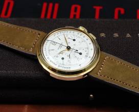 Thumbnail von Universal Genève Compax SUPER RARE COMPAX CHRONO 18K DISCO VOLANTE WITH PULSATIONS DIAL VINTAGE