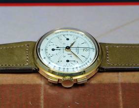 Thumbnail von Universal Genève Compax SUPER RARE COMPAX CHRONO 18K DISCO VOLANTE WITH PULSATIONS DIAL VINTAGE