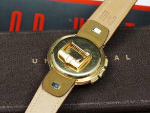 Thumbnail von Universal Genève Compax SUPER RARE COMPAX CHRONO 18K DISCO VOLANTE WITH PULSATIONS DIAL VINTAGE