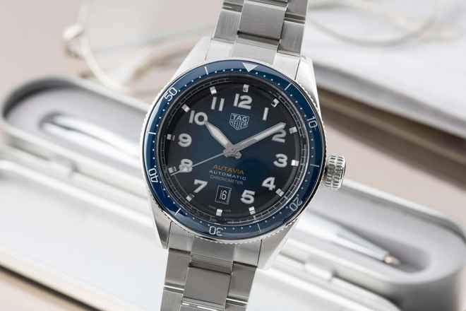  TAG Heuer Autavia Stahl Automatik Herrenuhr Ref. WEB5116 Box und Papiere 2021 