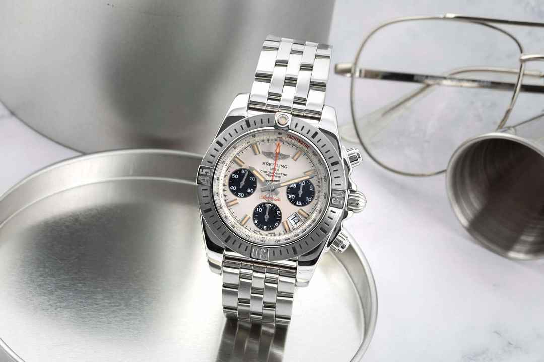  Breitling Chronomat Airborne ''Speciale 30e Anniversaire'' Ref. AB0144 Box 