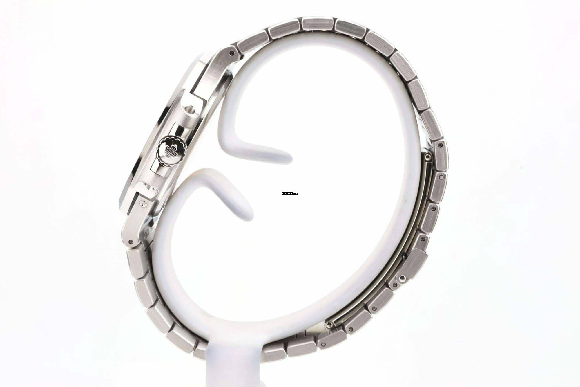 Thumbnail von Patek Philippe Nautilus Stainless Steel - Blue Dial - 5711/1A-010