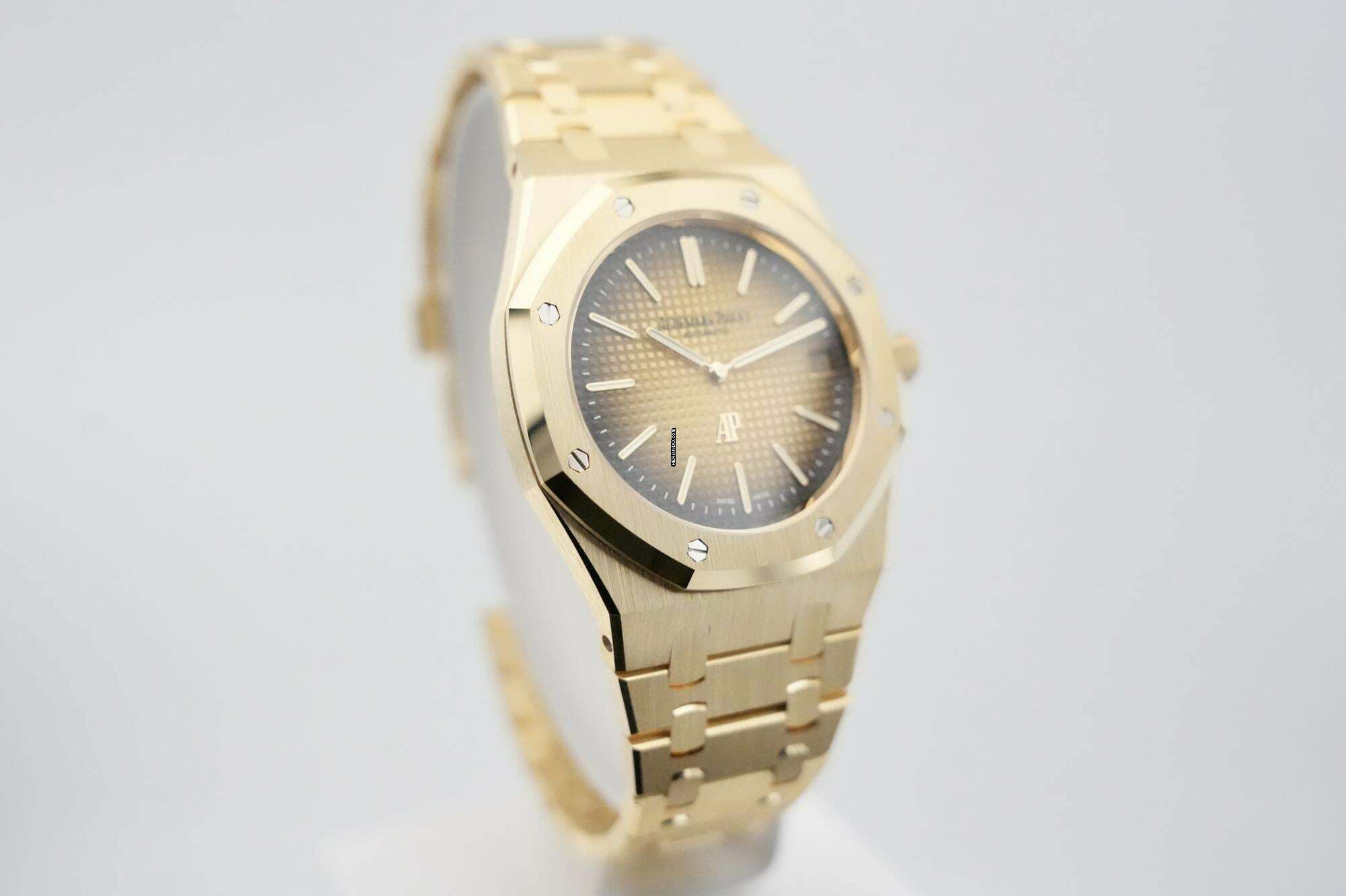 Thumbnail von Audemars Piguet Royal Oak Jumbo 39mm Smoke Dial Yellow Gold 16202BA.OO.1240BA.02
