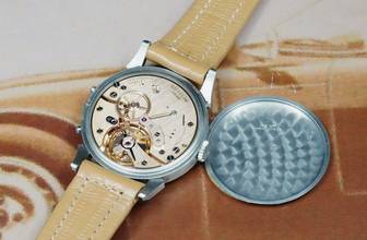 Thumbnail von Gubelin STUNNING NOS NEW TRIPLE DATE CALENDAR FROM THE 50'S RARE VINTAGE