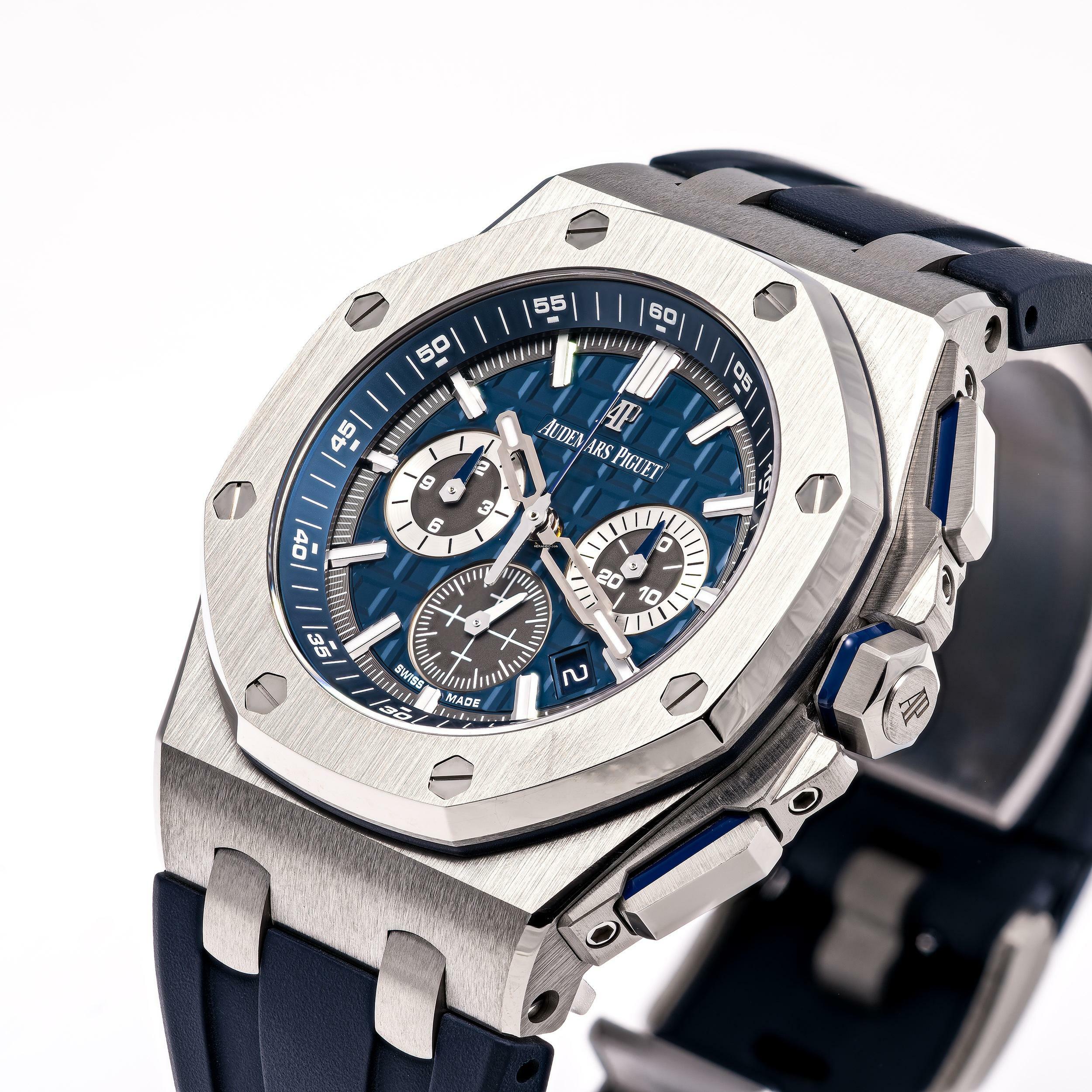 Thumbnail von Audemars Piguet Royal Oak Offshore Chronograph Blue 42 – 26480TI.OO.A027CA.01 – like NEW – 2021 Full Set