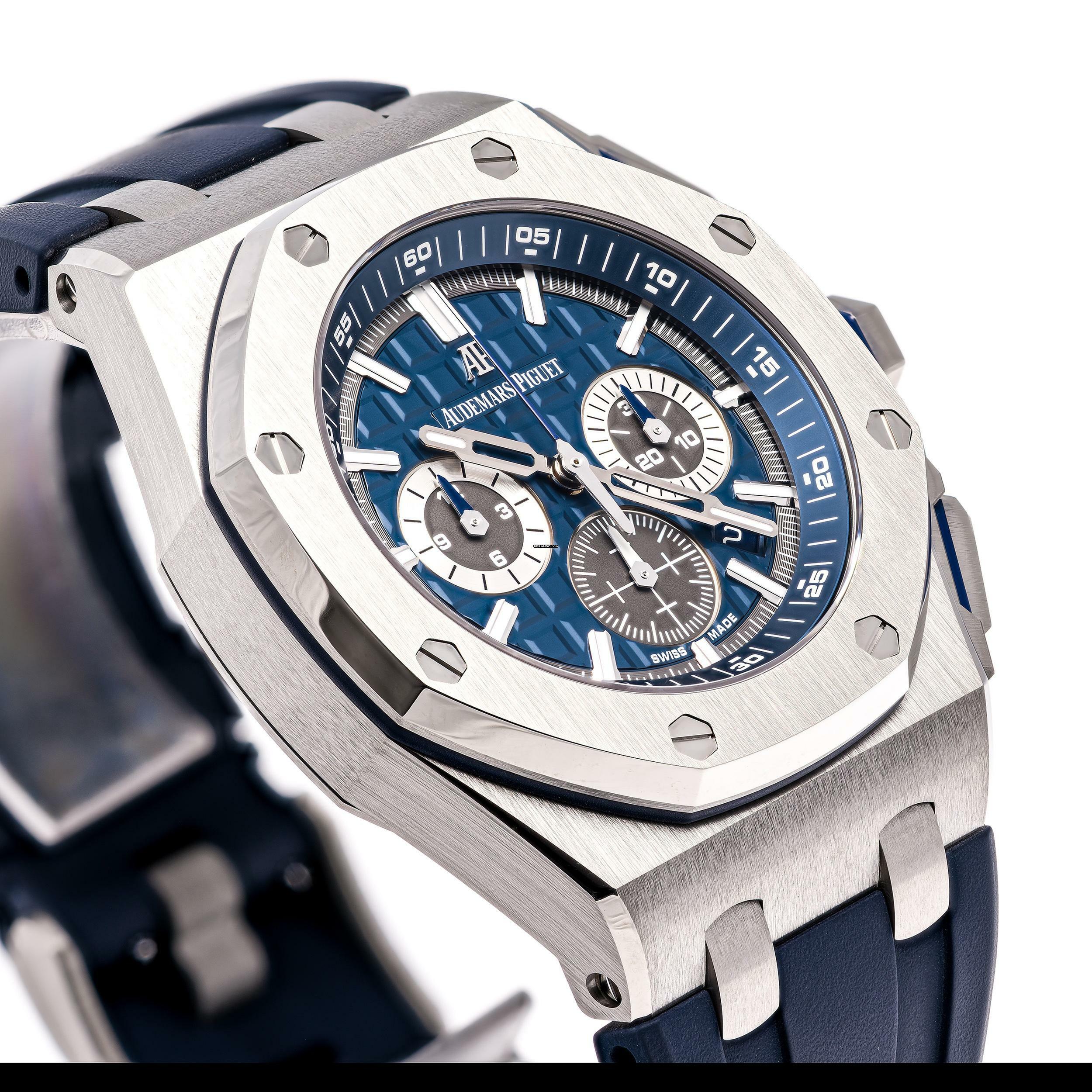 Thumbnail von Audemars Piguet Royal Oak Offshore Chronograph Blue 42 – 26480TI.OO.A027CA.01 – like NEW – 2021 Full Set
