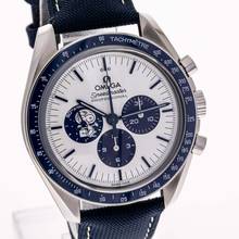 Thumbnail von Omega Speedmaster Professional Moonwatch 50th 'Silver Snoopy Award' – 310.32.42.50.02.001 – NEW & Unworn – 11/2025 Full
