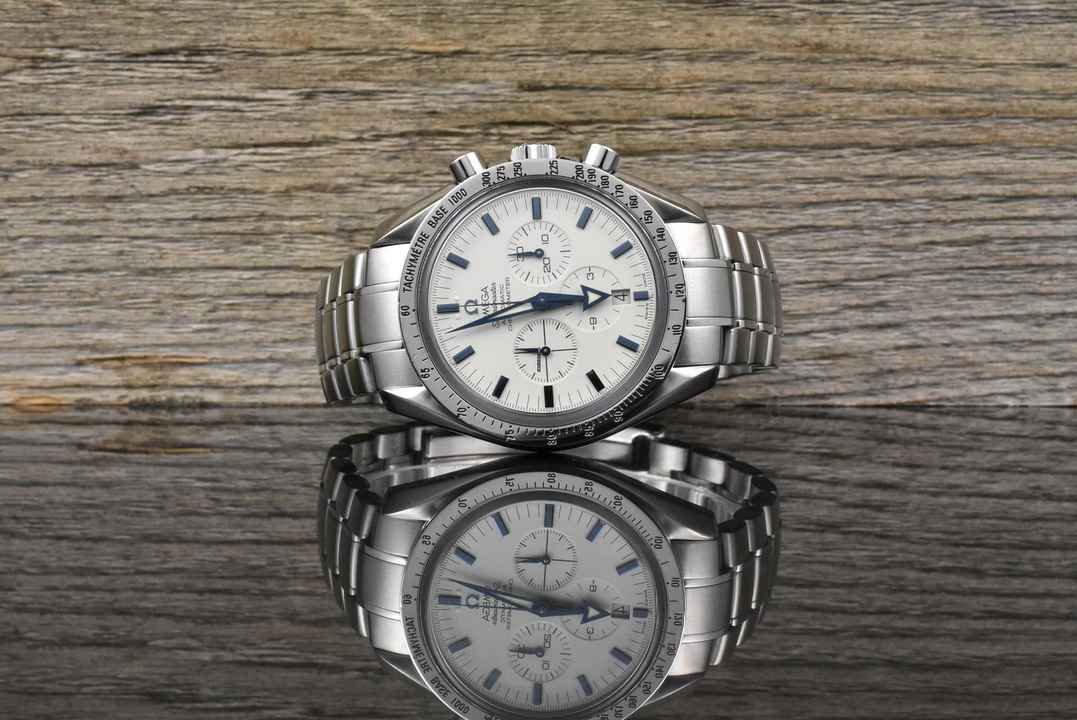  Omega Speedmaster Broad Arrow 3551.20.00 Creme Dial 