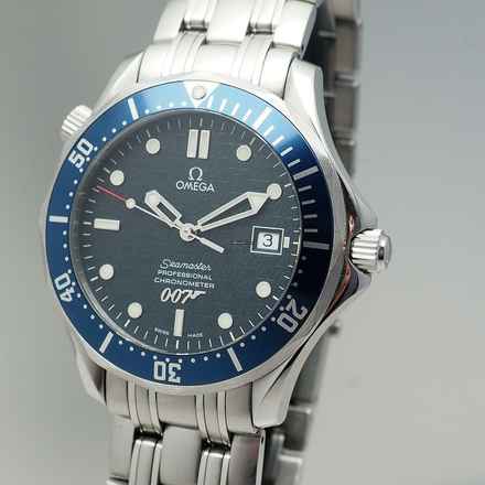  Omega Seamaster Diver 300 M James Bond 40 Anniversar 25378000 top cond. not polished in its original condition! 