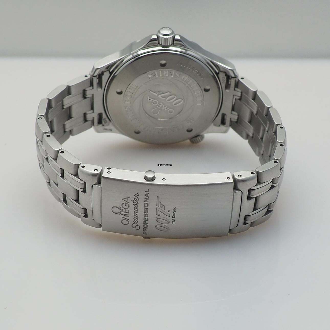 Thumbnail von Omega Seamaster Diver 300 M James Bond 40 Anniversar 25378000 top cond. not polished in its original condition!