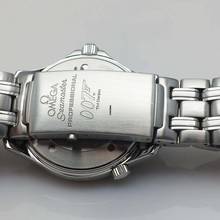 Thumbnail von Omega Seamaster Diver 300 M James Bond 40 Anniversar 25378000 top cond. not polished in its original condition!