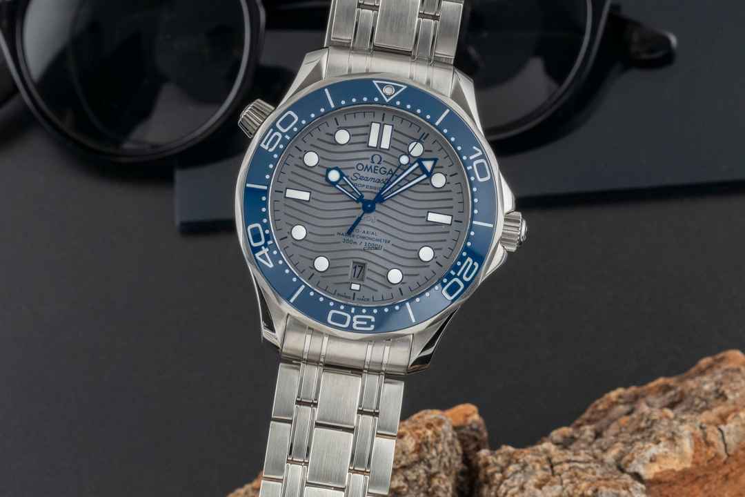  Omega Seamaster Diver 300 M Co-Axial Automatik 210.30.42.20.06.001 B&P 