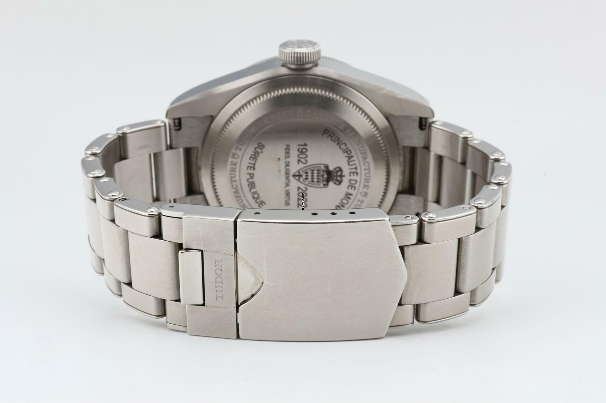 Thumbnail von Tudor Black Bay GMT Pepsi Black Dial - Limited Edition MONACO Police / Sûreté Publique - With Box And Papers - 79830RB 2022