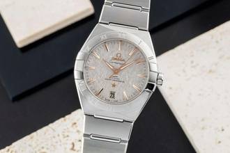 Thumbnail von Omega Constellation Stahl Automatik Herrenuhr Ref. 131.10.36.20.06.001 B&P 2024