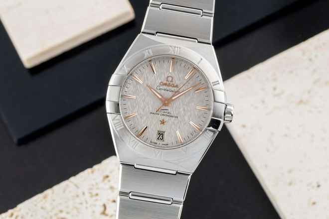  Omega Constellation Stahl Automatik Herrenuhr Ref. 131.10.36.20.06.001 B&P 2024 