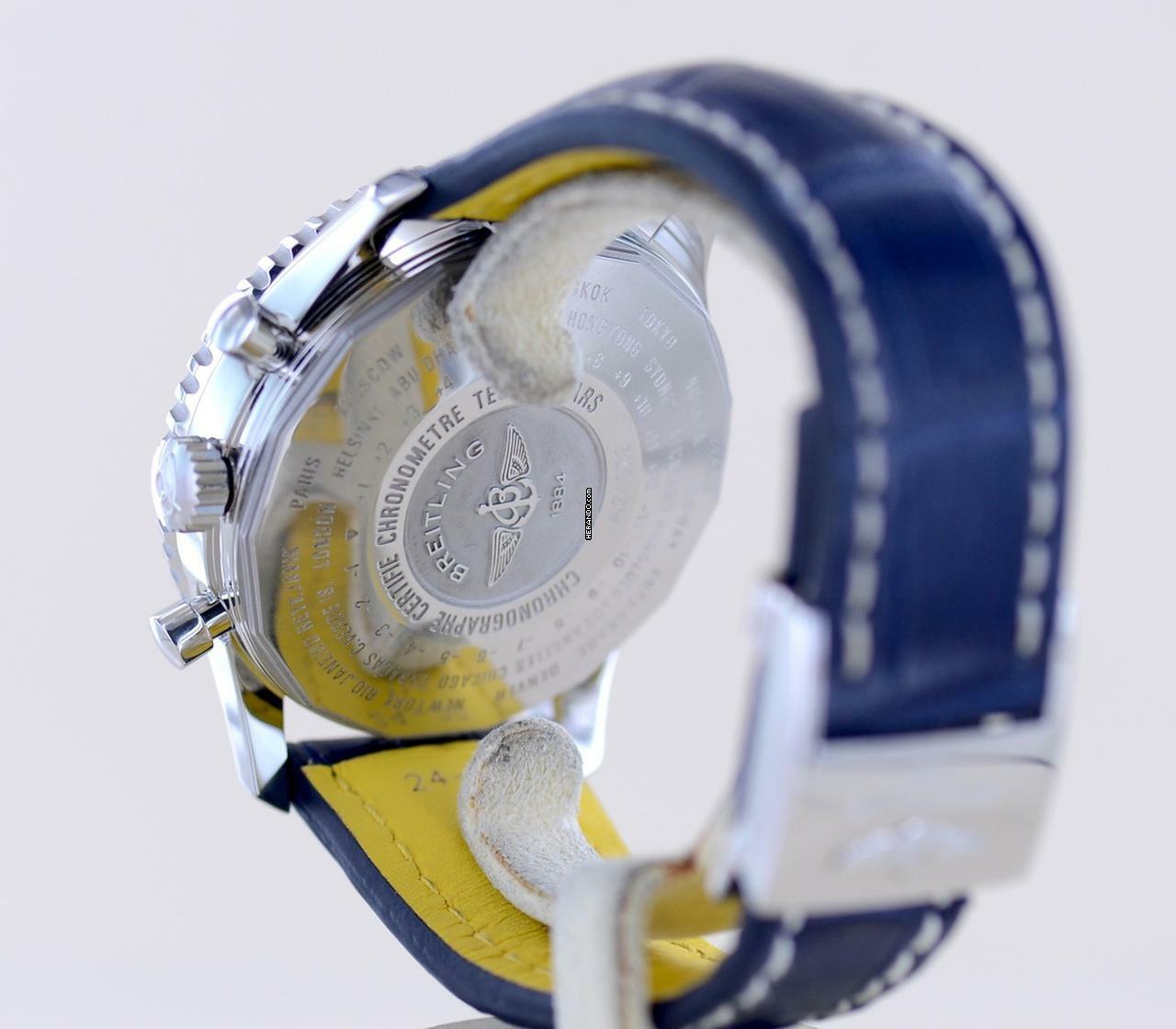 Thumbnail von Breitling Navitimer World 46 mm Chronograph blau Klassiker blue dial B+P