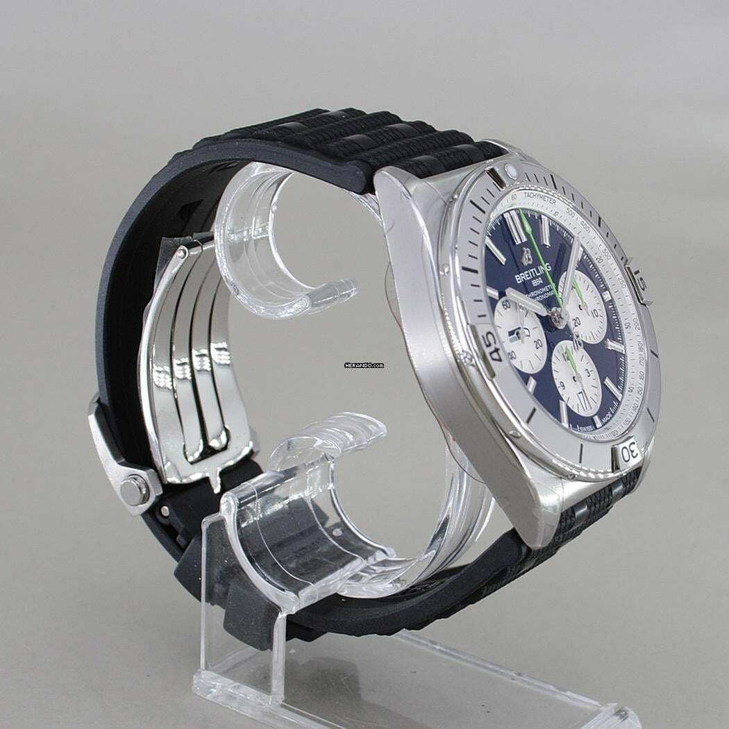 Thumbnail von Breitling Chronomat 42 B01 42 NFL Seattle Seahawks Ltd. Edition 104 Stück Ø 42 mm ungetragen teilverklebt Full Set