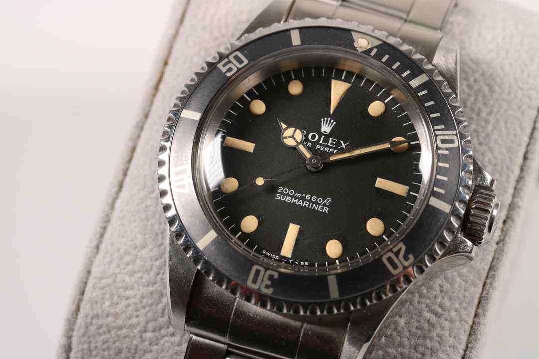  Rolex Submariner (No Date) ref. 5513 aus 1967 – Traumhafte Vanille-Patina & graue Lünette – Nietenflexband 