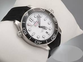 Thumbnail von Omega Seamaster Diver 300 M Edelstahl 2019 Automatik Stahl