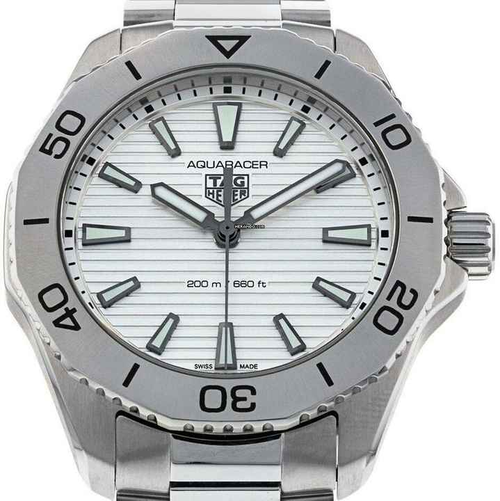  TAG Heuer Aquaracer Professional 200 Aquaracer 40mm NEW FULL SET 