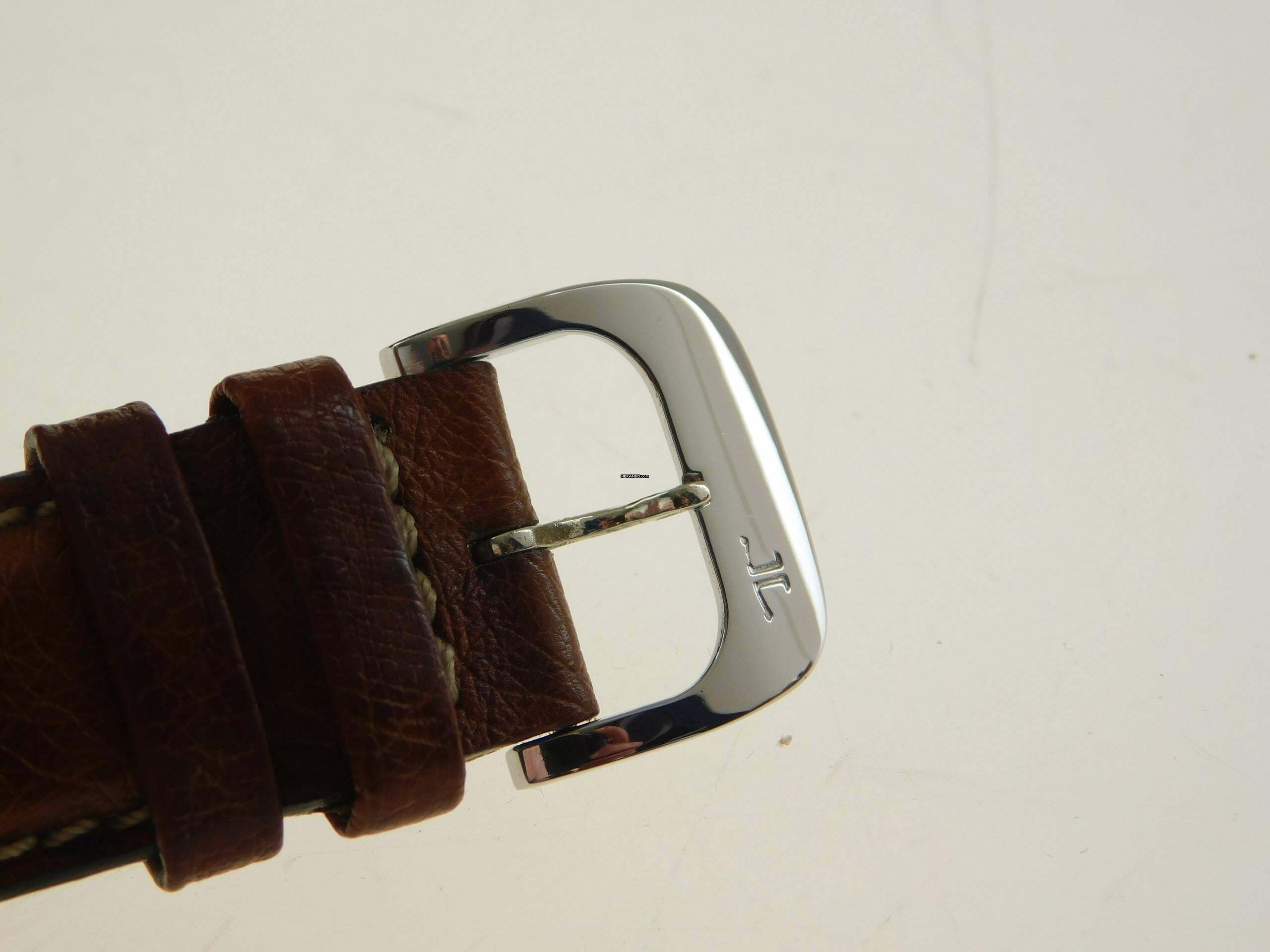 Thumbnail von Jaeger-LeCoultre Reverso Classique Classic im sehr guten Zustand mit original Straussenband Classic Modell 23 x 38 mm