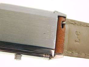 Thumbnail von Jaeger-LeCoultre Reverso Classique Classic im sehr guten Zustand mit original Straussenband Classic Modell 23 x 38 mm