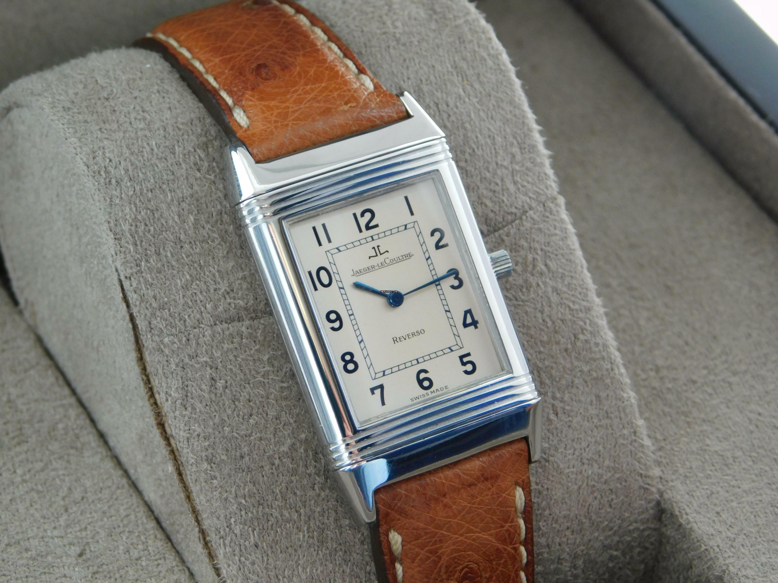 Thumbnail von Jaeger-LeCoultre Reverso Classique Classic im sehr guten Zustand mit original Straussenband Classic Modell 23 x 38 mm