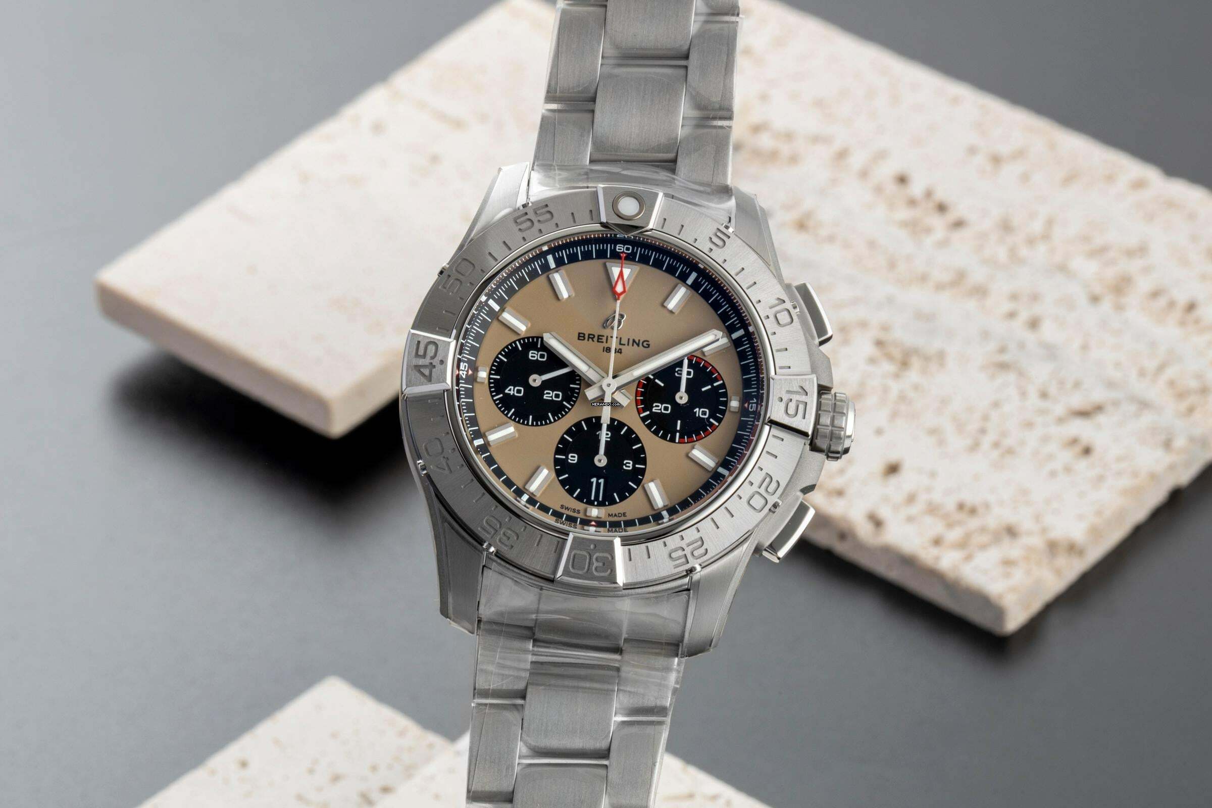  Breitling Avenger B01 Chronograph 44 Edelstahl Ref. AB0147101A1A1 