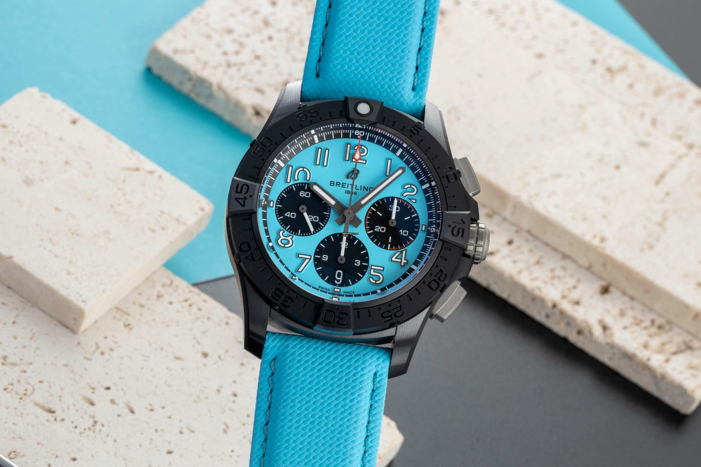  Breitling Avenger B01 Chronograph 42 Night Mission SB0146101L1X1 