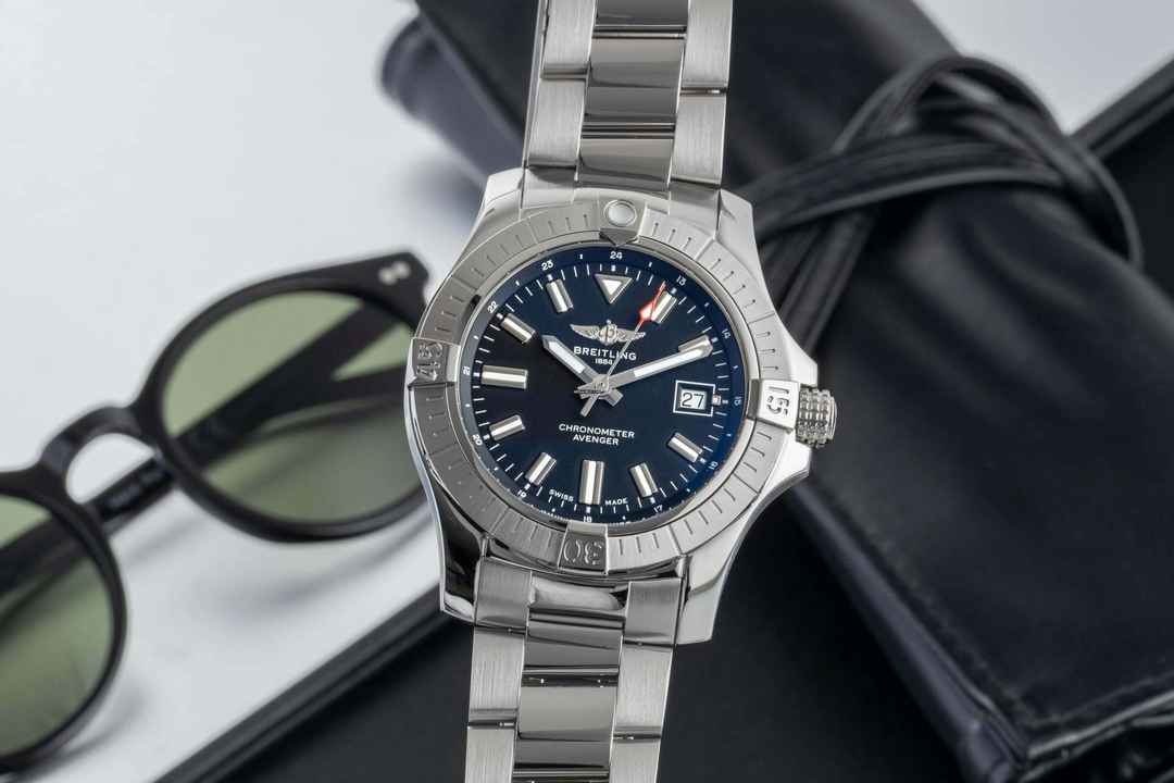  Breitling Avenger Stahl Automatik Herrenuhr Ref A17318101B1A1 Box & Papiere 2020 