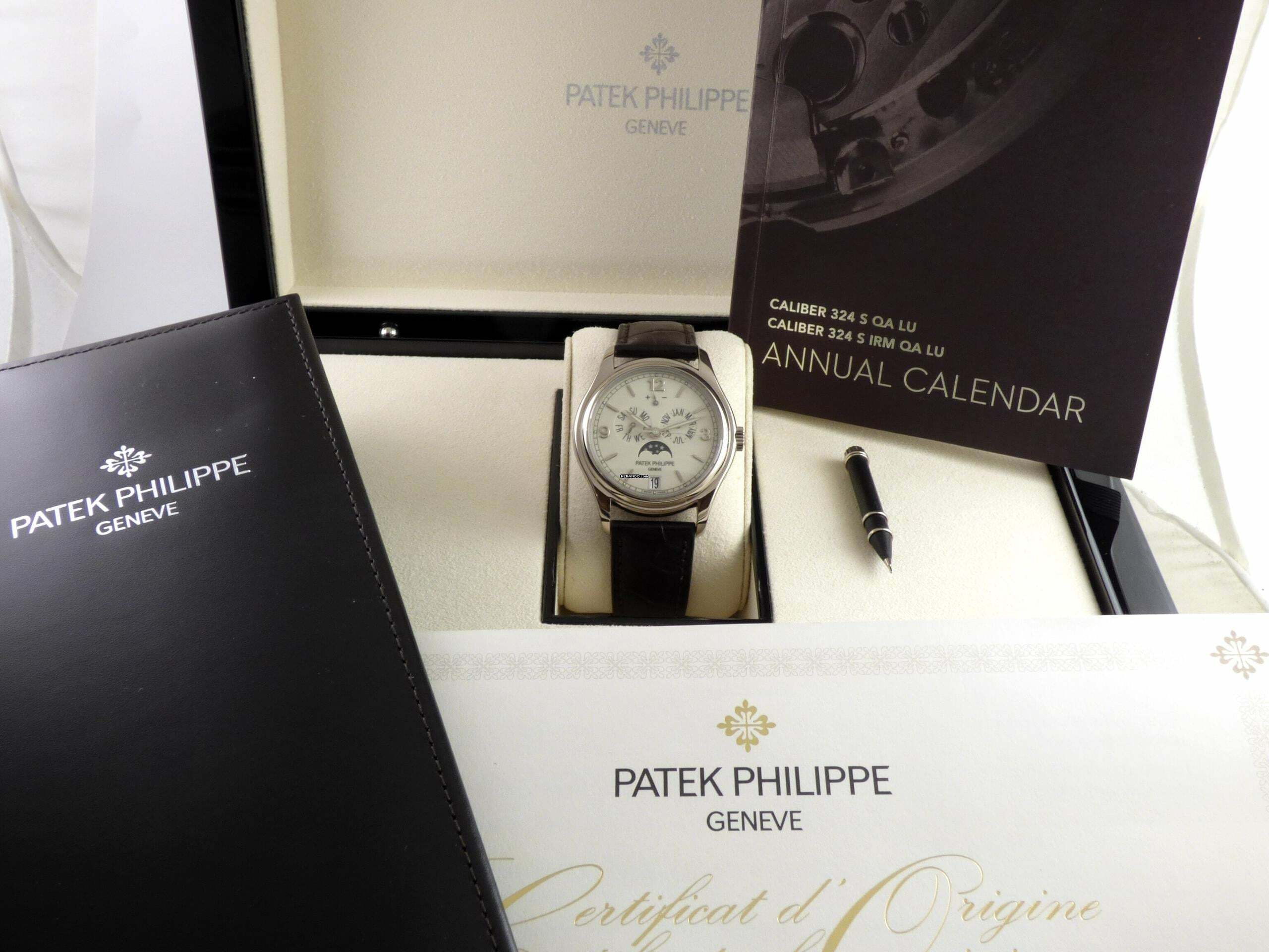Thumbnail von Patek Philippe Annual Calendar folding Calatrava Clasp