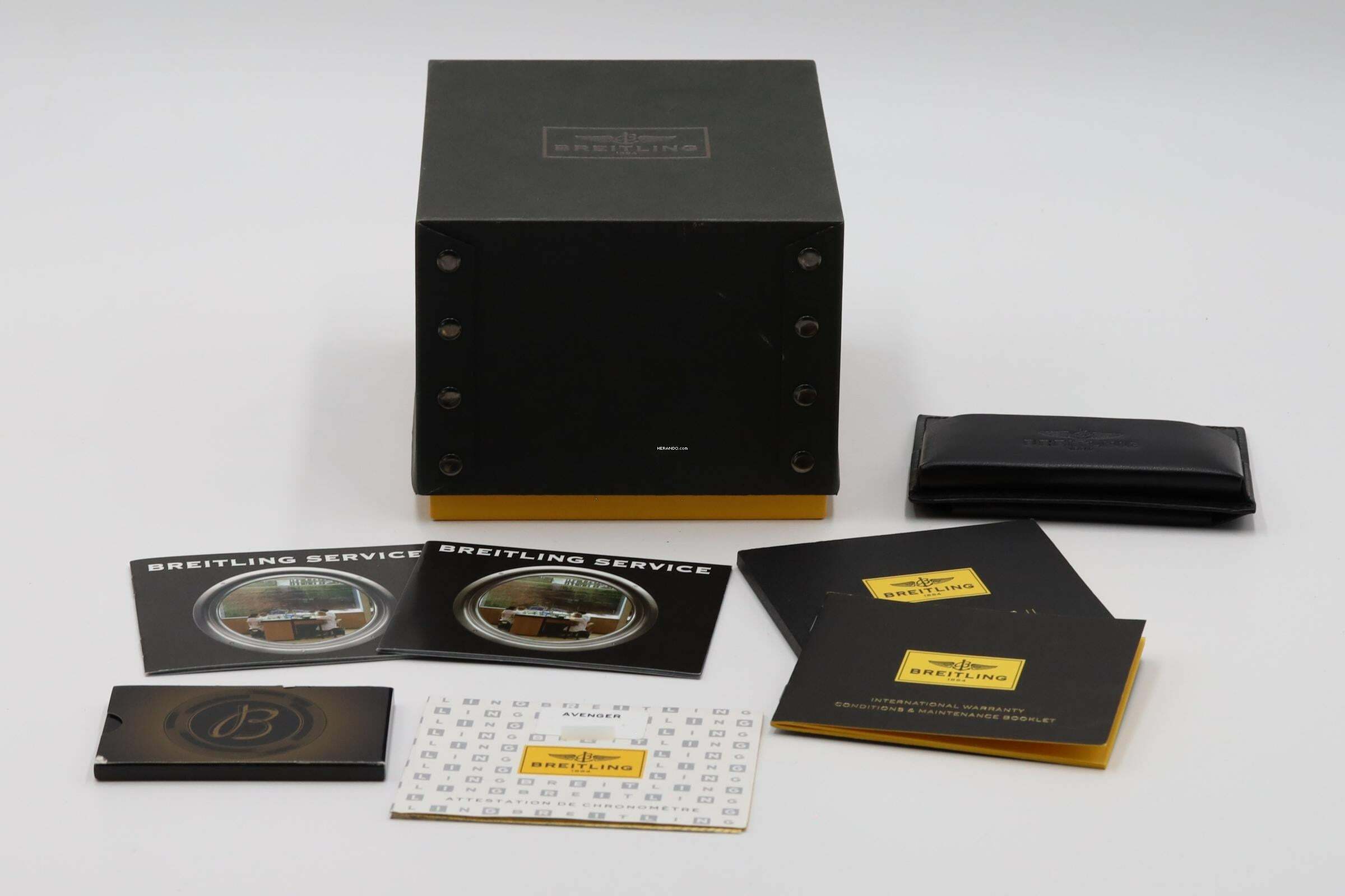 Thumbnail von Breitling Super Avenger II Chrono Stahl Automatik Ref. A1337111/BC28 B&P 2013