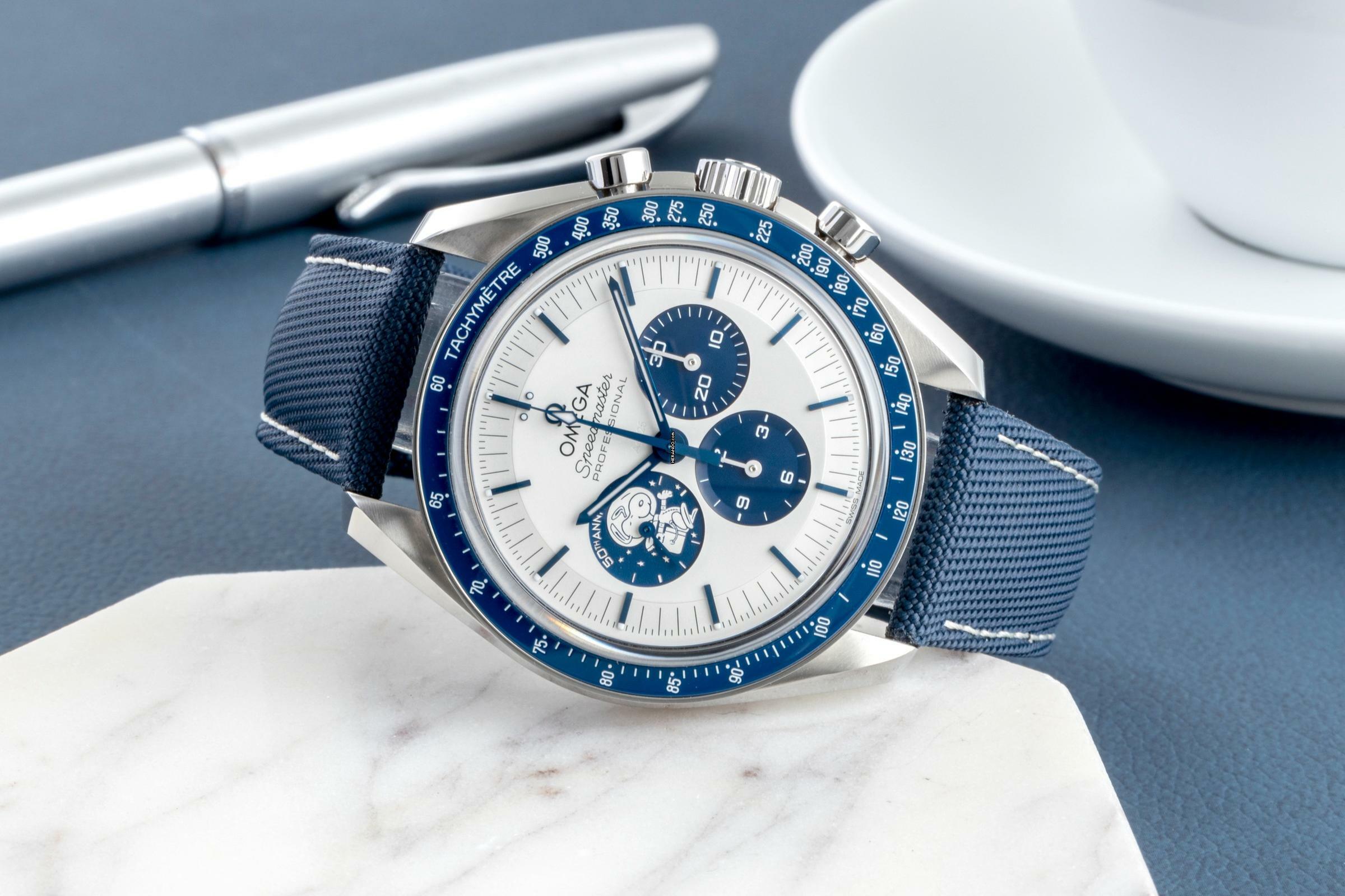 Thumbnail von Omega Speedmaster Professional Moonwatch Silver Snoopy Award 310.32.42.50.02.001 B&P 2024