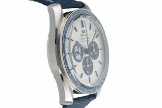 Thumbnail von Omega Speedmaster Professional Moonwatch Silver Snoopy Award 310.32.42.50.02.001 B&P 2024