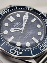 Thumbnail von Omega Seamaster Diver 300 M 210.30.42.20.03.002 James Bond 007 60th Anniversary Very Good Full Set 2-2024
