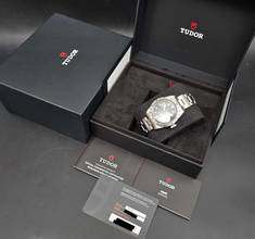 Thumbnail von Tudor Black Bay Pro M79470-0001 Chronometer Unworn/New condition Full Set 1-2026