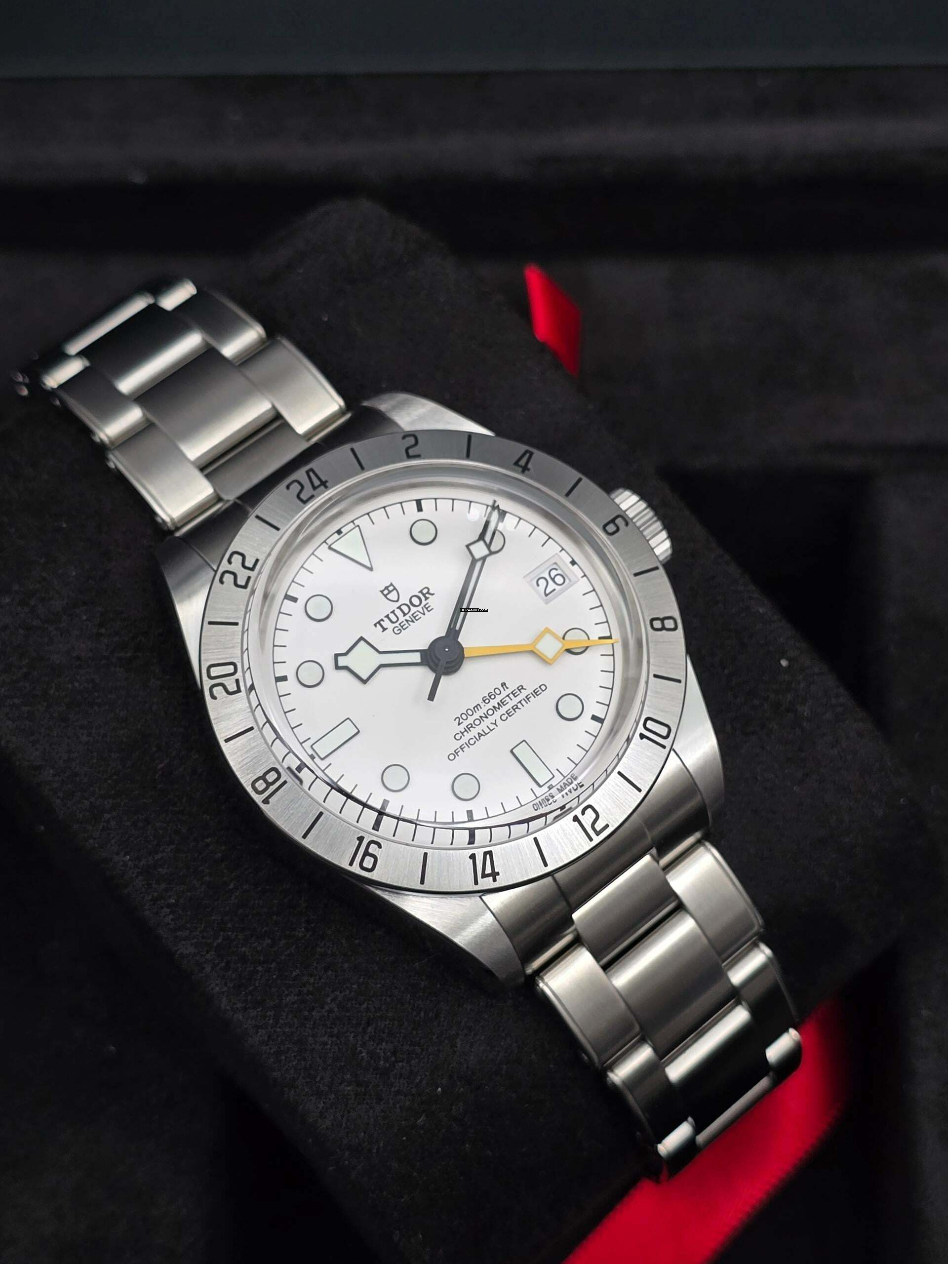 Thumbnail von Tudor Black Bay Pro 39mm GMT 79470-0004 White Dial Unworn/New Condition Full Set 2-2026