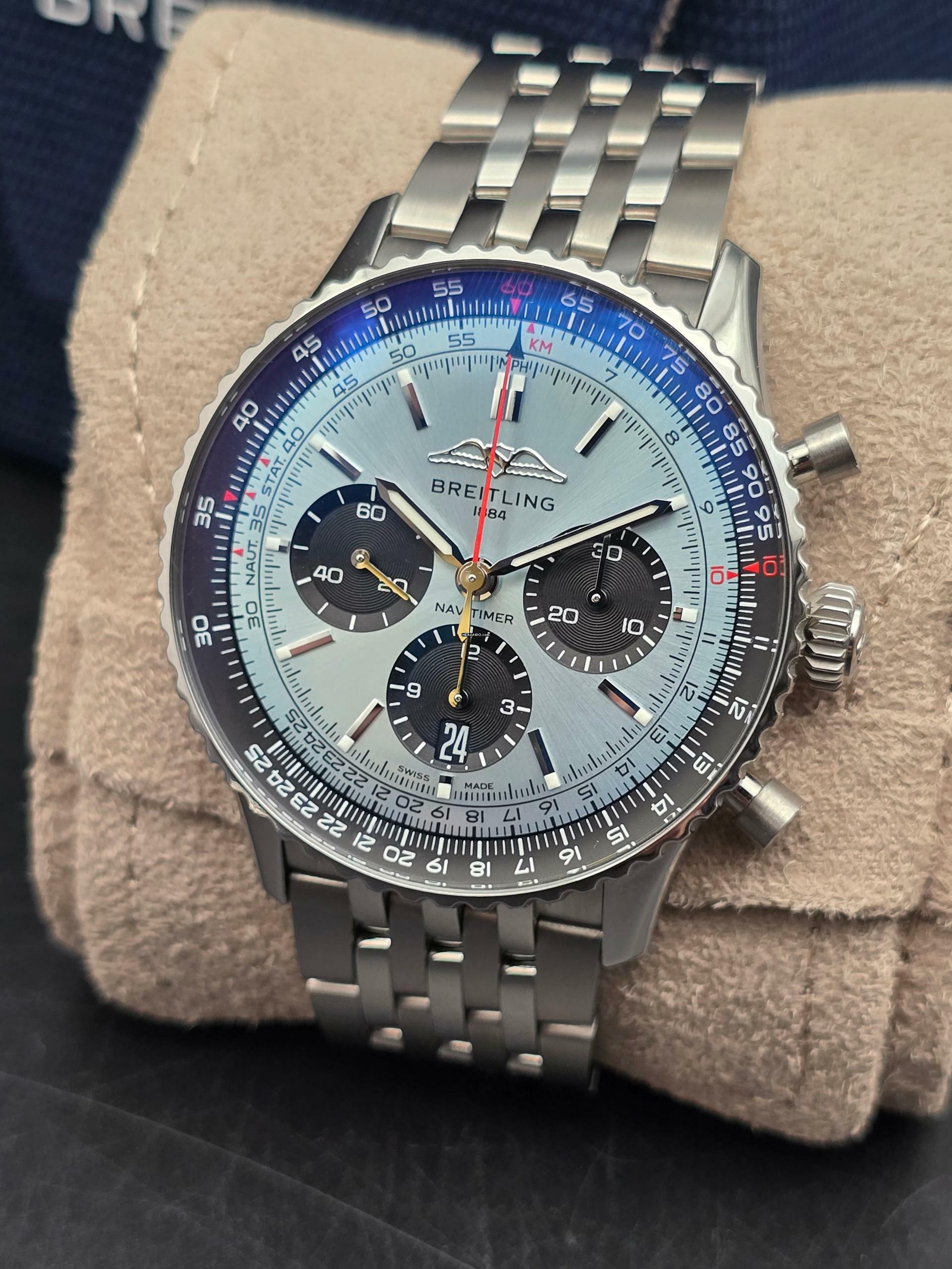 Thumbnail von Breitling Navitimer 1 B01 Chronograph 43mm AB0138241C1A1 'Ice Blue' dial Steel bracelet Very Good Full Set 6-2024 (warranty until 2032)