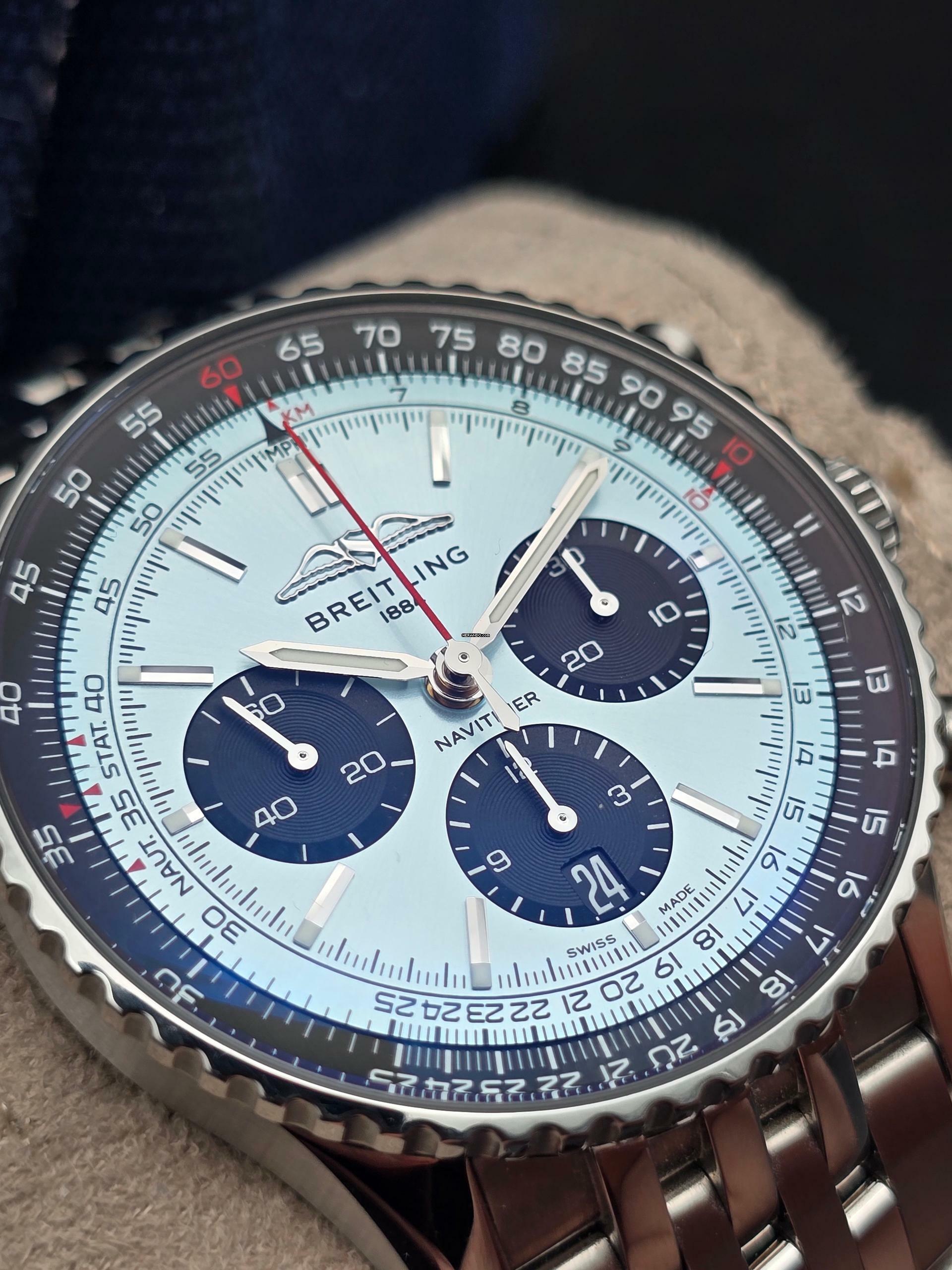 Thumbnail von Breitling Navitimer 1 B01 Chronograph 43mm AB0138241C1A1 'Ice Blue' dial Steel bracelet Very Good Full Set 6-2024 (warranty until 2032)