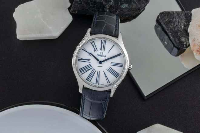  Omega De Ville Trésor Damenuhr Diamanten Ref. 428.17.36.60.04.001 Papiere 