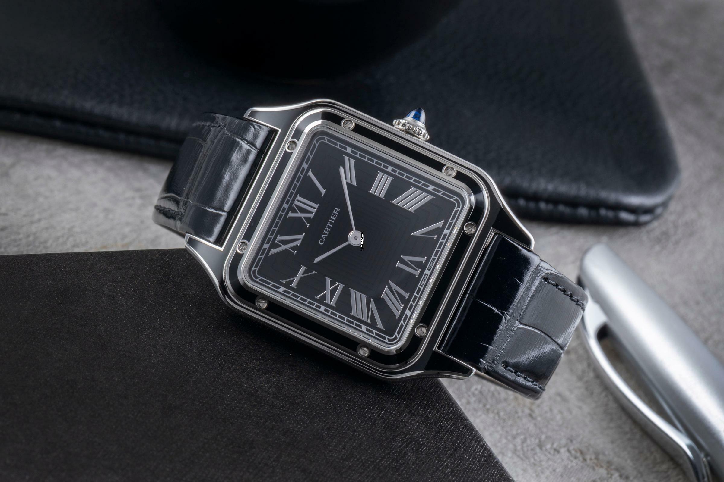Thumbnail von Cartier Santos Dumont Black Lacquer Handaufzug Herrenuhr Ref. WSSA0046 B&P 2024