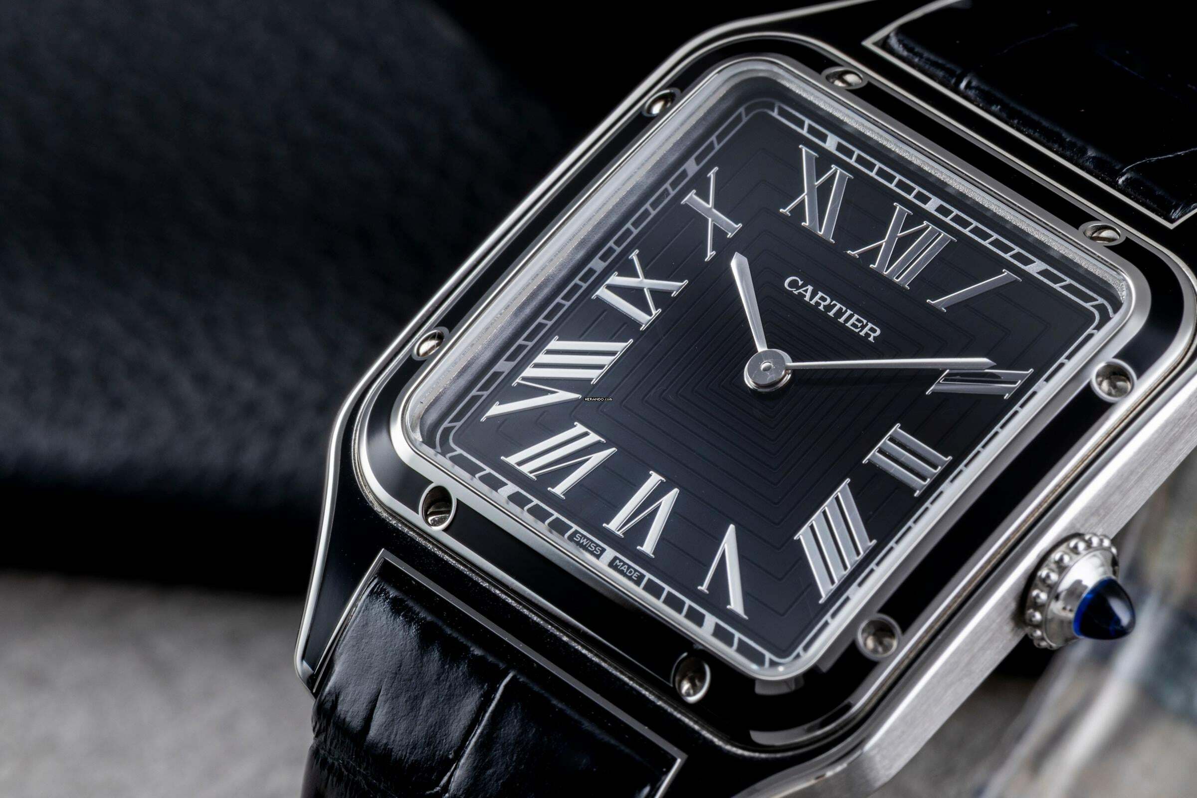 Thumbnail von Cartier Santos Dumont Black Lacquer Handaufzug Herrenuhr Ref. WSSA0046 B&P 2024
