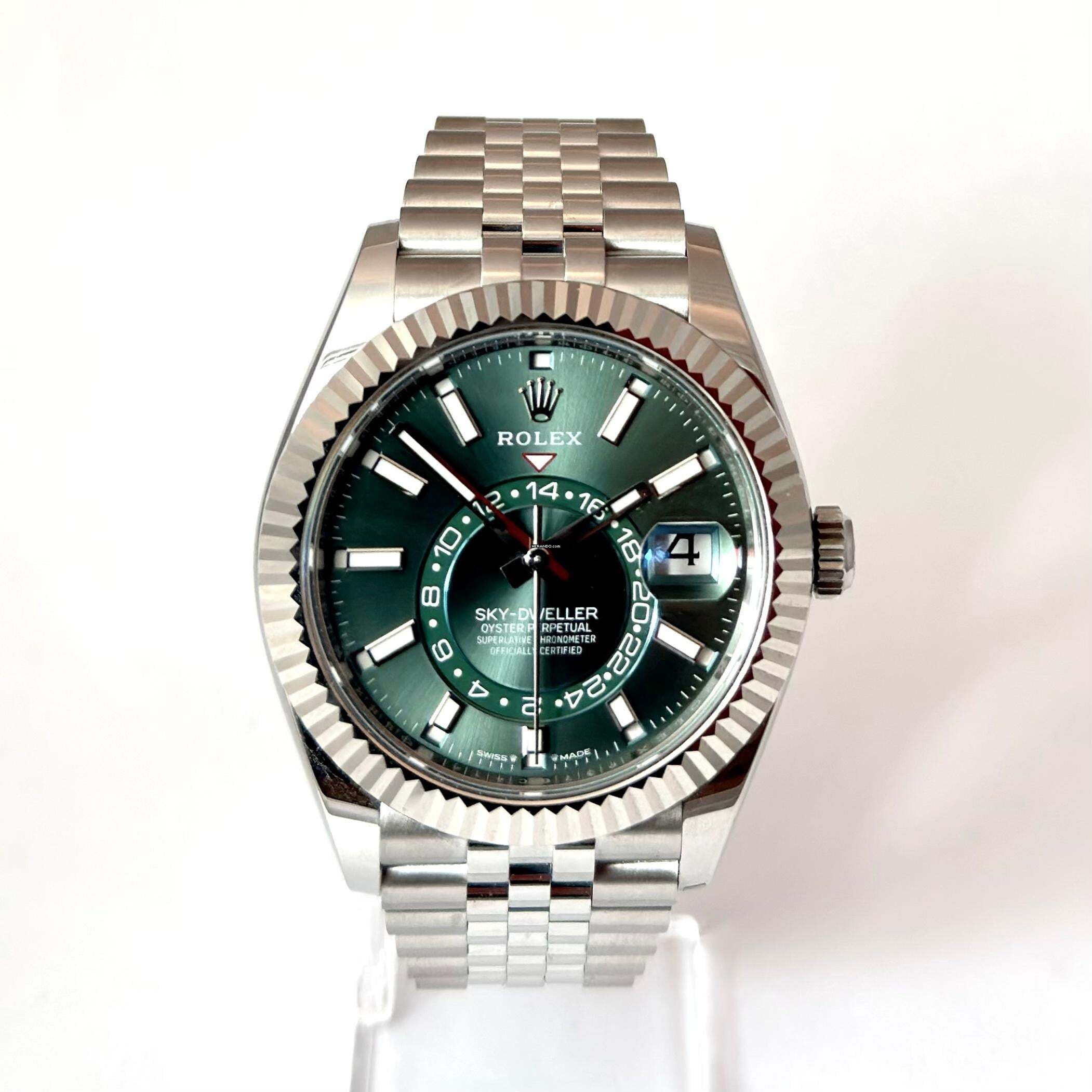Thumbnail von Rolex Sky-Dweller green Dial LC100 2024