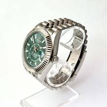Thumbnail von Rolex Sky-Dweller green Dial LC100 2024